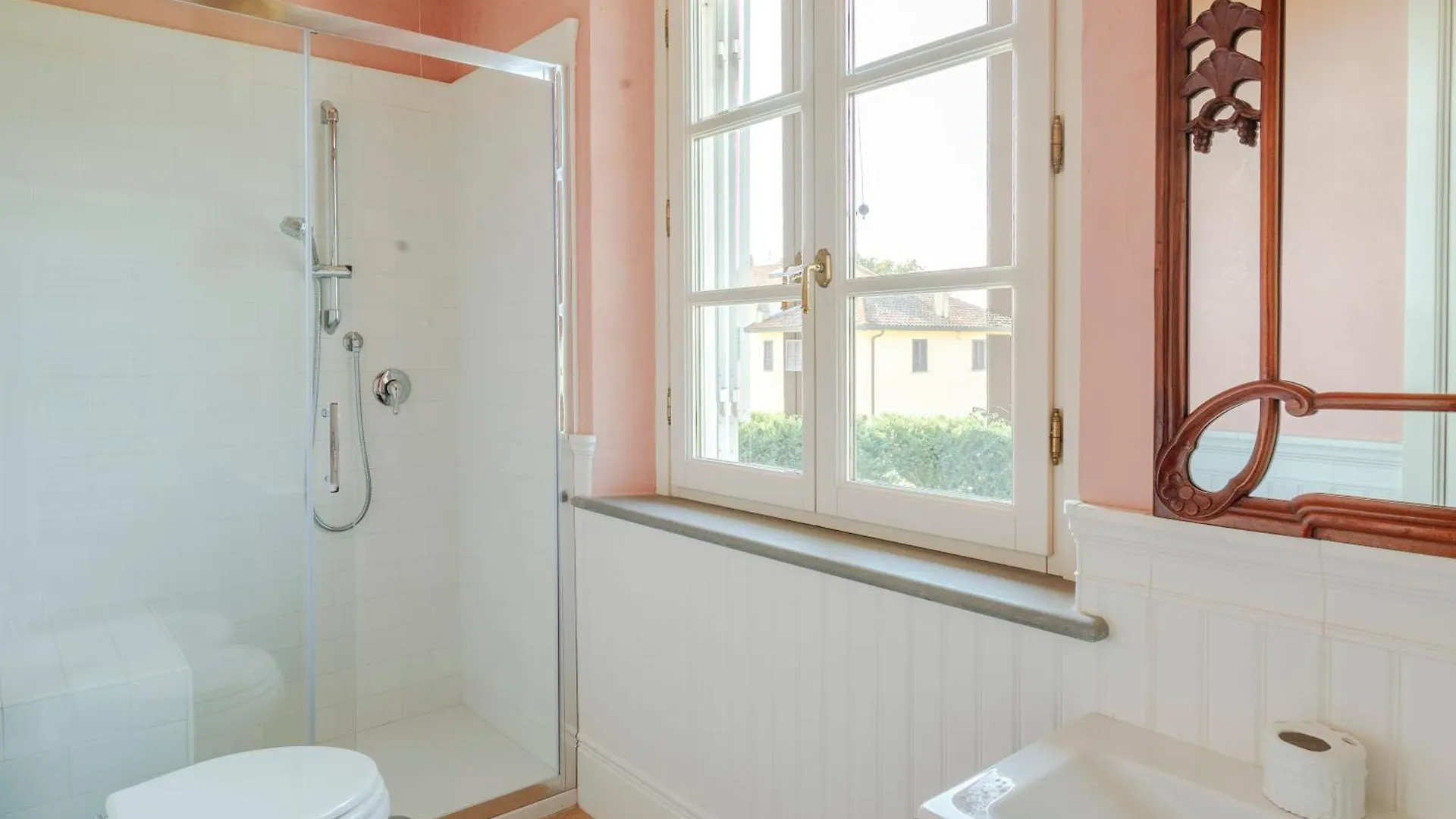 Villa Montefalcone: Charm, Private Pool, And Chef Orentano