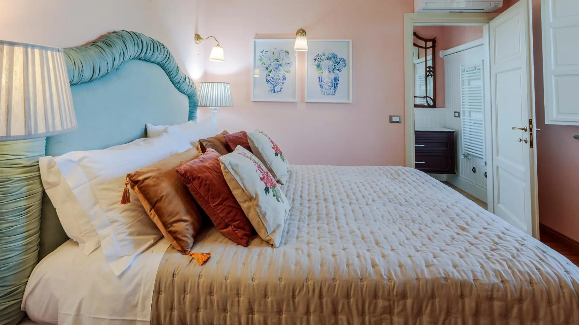 Villa Montefalcone: Charm, Private Pool, And Chef Orentano 0*,  Italy