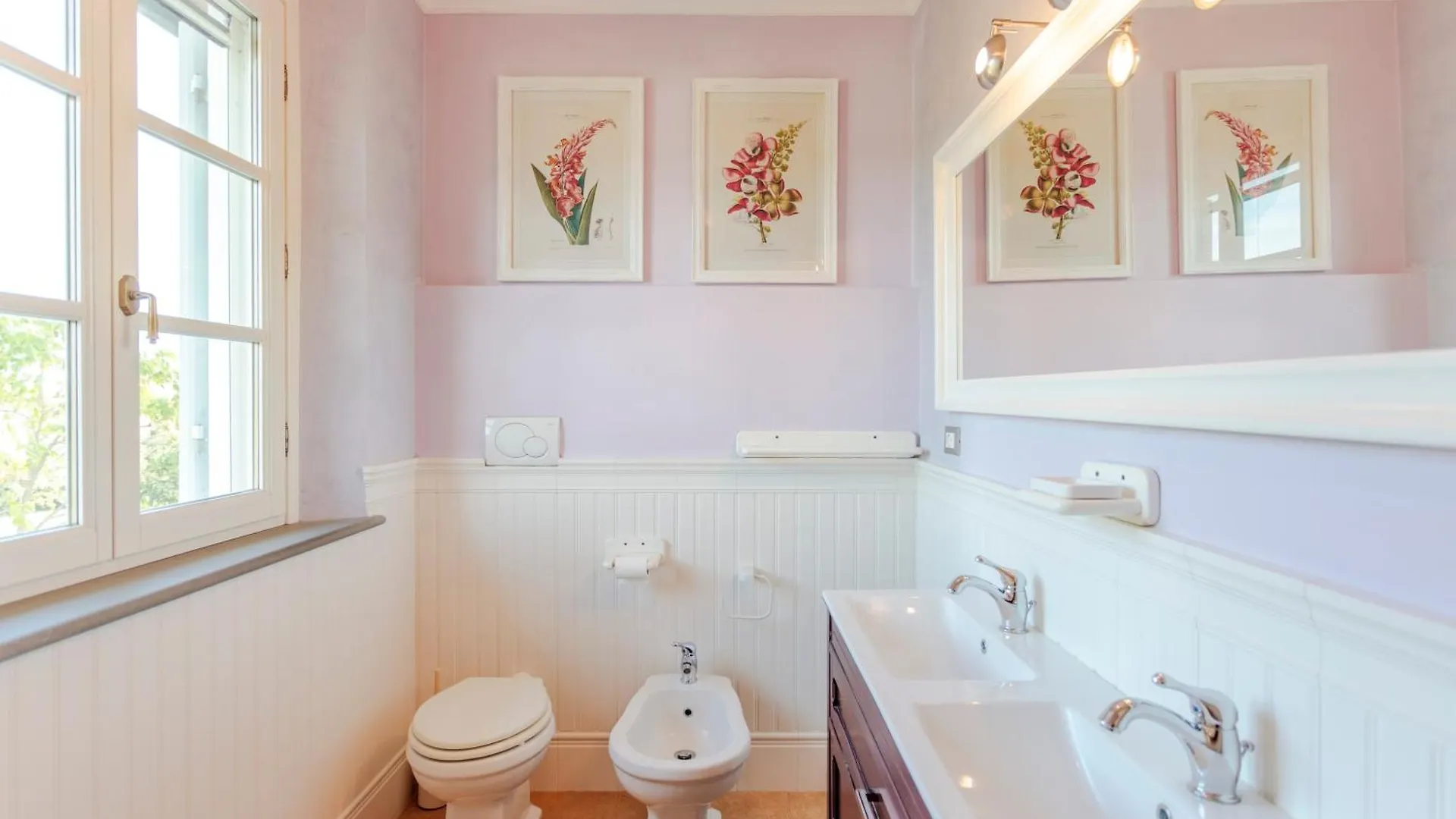 Chalet Villa Montefalcone: Charm, Private Pool, And Chef Orentano Italy