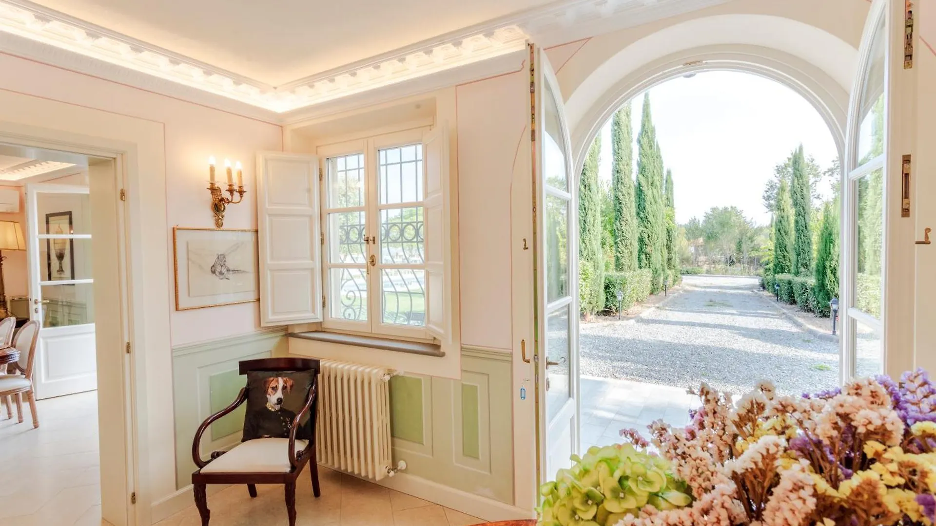 Villa Montefalcone: Charm, Private Pool, And Chef Orentano
